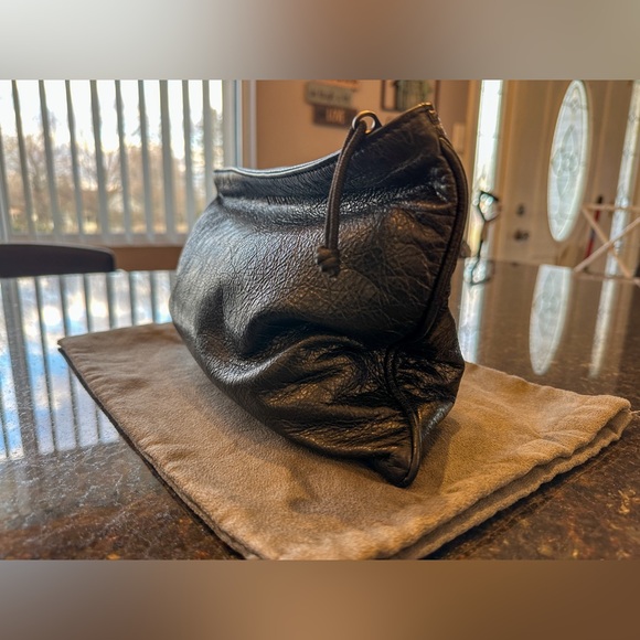 Balenciaga Arena Lambskin Pouch - Excellent Condition - Picture 3 of 16